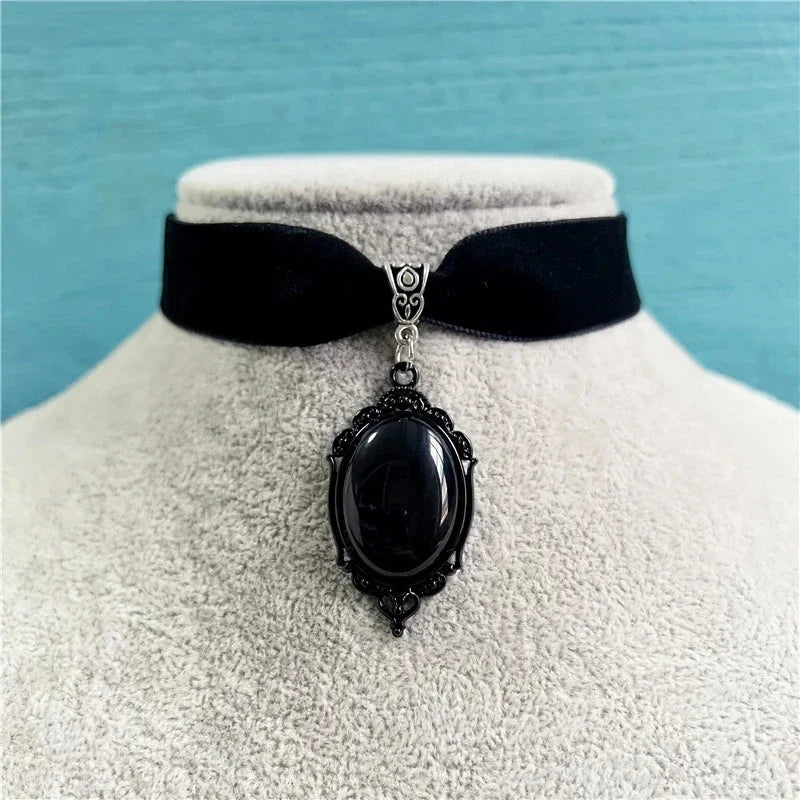 Gothic Vampire Pendant Choker