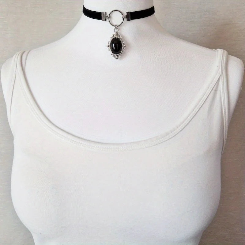 Gothic Vampire Pendant Choker